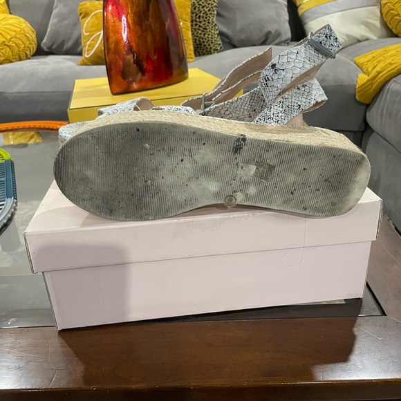 Chinese Laundry Zala Womens Buckle Ankle Strap Platform Sandals - Picture 4 of 6